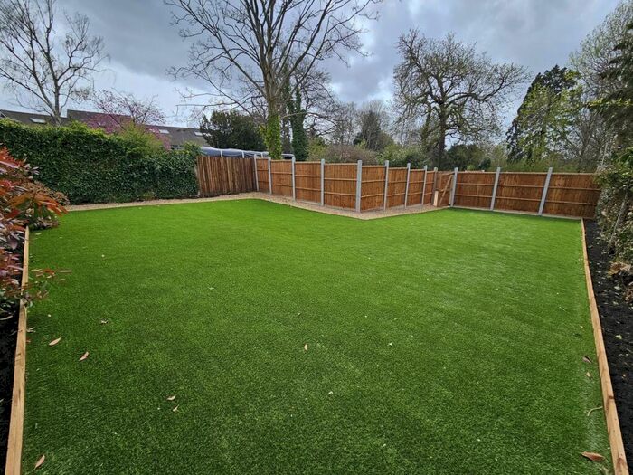 2 Bedroom Flat To Rent In Danbury House, Sunningfields Road, London, NW4