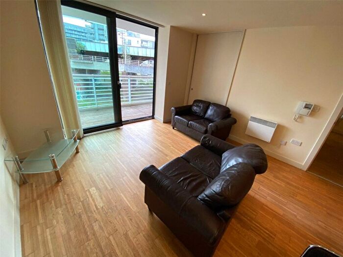 2 Bedroom Apartment To Rent In St Georges Island, Kelsoe Place, Manchester, M15