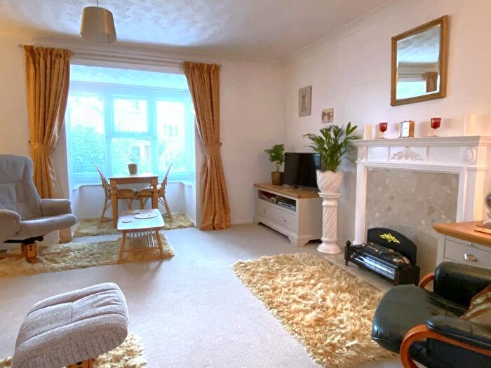 2 Bedroom Detached House For Sale In Cromer, NR27