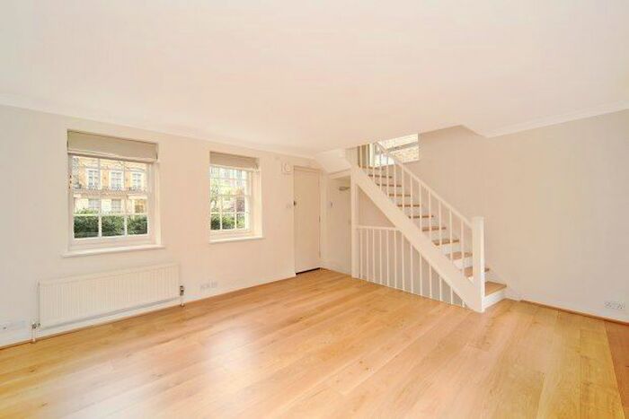 2 Bedroom Mews House To Rent In Rutland Gate, London, SW7