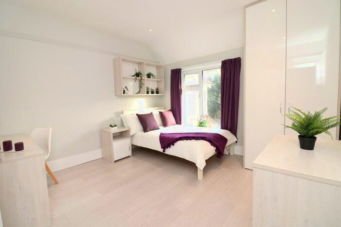 5 Bedroom House To Rent In Morris Road, SO15