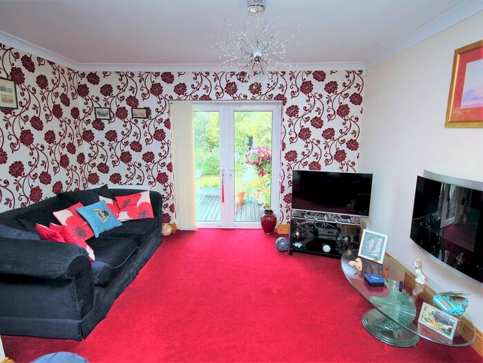 2 Bedroom Detached Bungalow For Sale In Bright Road, Oakdale, Poole, BH15