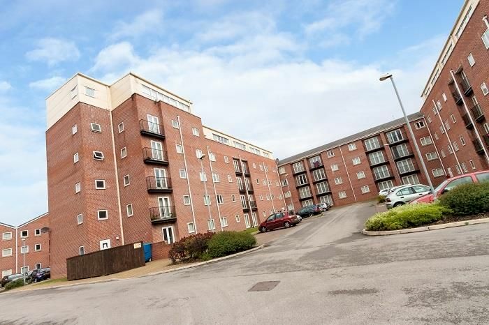 2 Bedroom Flat To Rent In City Link, Hessel Street, Salford, M50