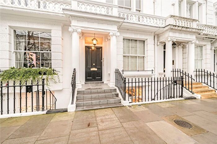 2 Bedroom Flat For Sale In Palace Gardens Terrace, Kensington, W8