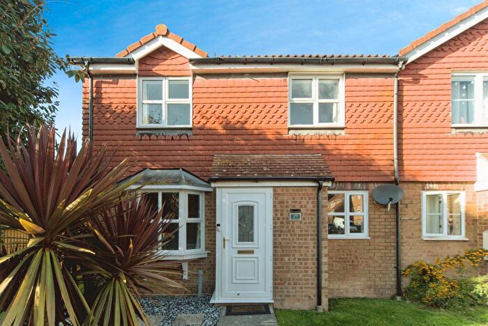 2 Bedroom End Of Terrace House For Sale In Hudson Close, Eastbourne, BN23
