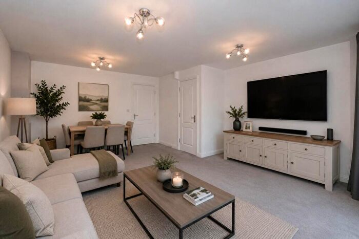3 Bedroom End Of Terrace House For Sale In Realmwood Close, Canterbury, CT1