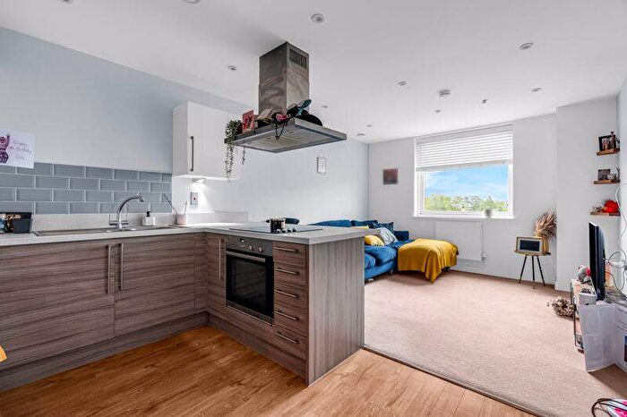 1 Bedroom Flat For Sale In Liberty House, Bessemer Road, Welwyn Garden City, AL7