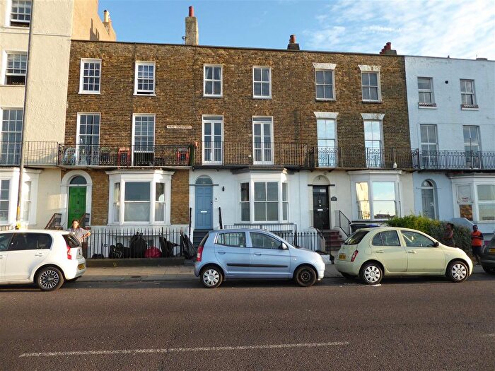 1 Bedroom Property To Rent In Fort Crescent, Margate, CT9