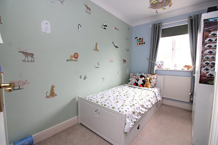3 Bedroom End Of Terrace House For Sale In Jubilee Close, Henlow, SG16