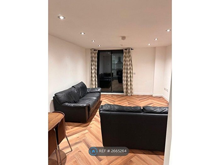 2 Bedroom Flat To Rent In Cornhill, Liverpool, L1