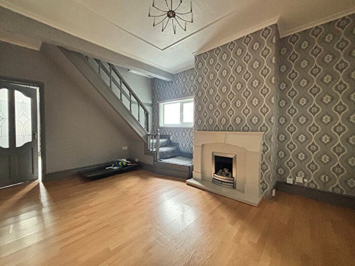 4 Bedroom Terraced House To Rent In Gladstone Street, Walsall, WS2