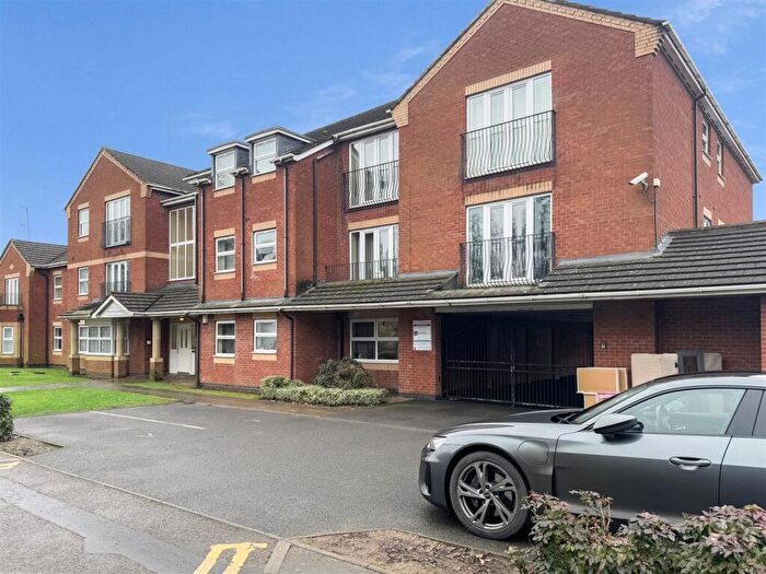 2 Bedroom Flat To Rent In Manor Court, Groby Road, Leicester, LE3