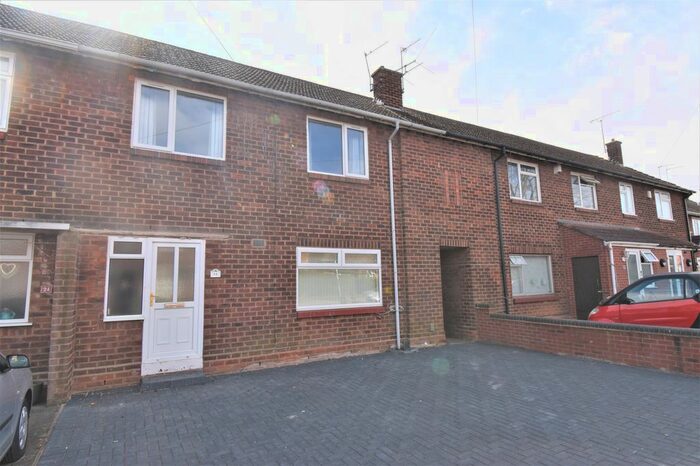 4 Bedroom Terraced House To Rent In Nevill Close, Leamington Spa, CV31