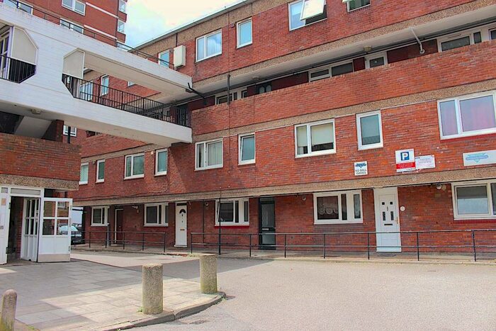 4 Bedroom Flat To Rent In Ronald Street, London, E1