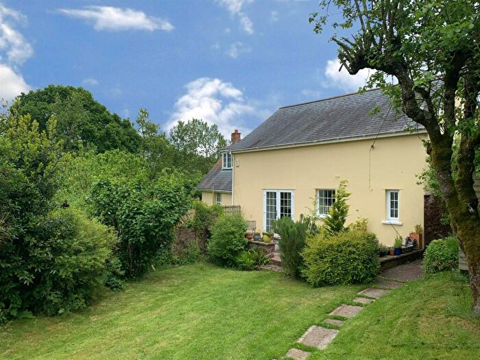 4 Bedroom Detached House For Sale In Mill Lane, Sandford, Crediton, EX17