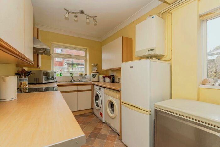 2 Bedroom Semi-Detached House For Sale In Shirley Park Road, Southampton, Hampshire, SO16