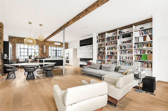 3 Bedroom Apartment To Rent In Garrett Street, London, EC1Y