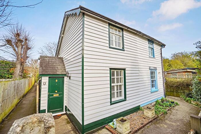 2 Bedroom Semi Detached House For Sale In College Road, Epsom, KT17