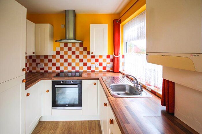 2 Bedroom Bungalow For Sale In Hawkinge, CT18
