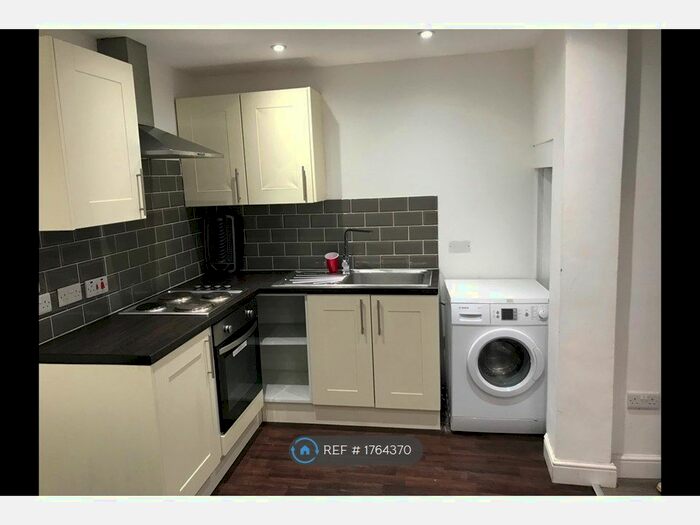 Studio To Rent In Roundhay Road, Leeds, LS8