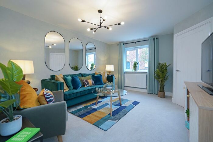 4 Bedroom Detached House For Sale In Pickford Green Lane, Coventry, CV5