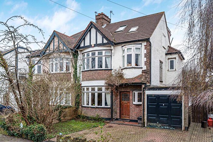 5 Bedroom Semi Detached House For Sale In Summerhill Grove, Bush Hill Park, EN1