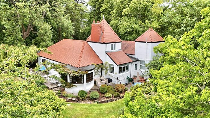 3 Bedroom Detached House For Sale In Thurstaston Road, Heswall, Wirral, CH60