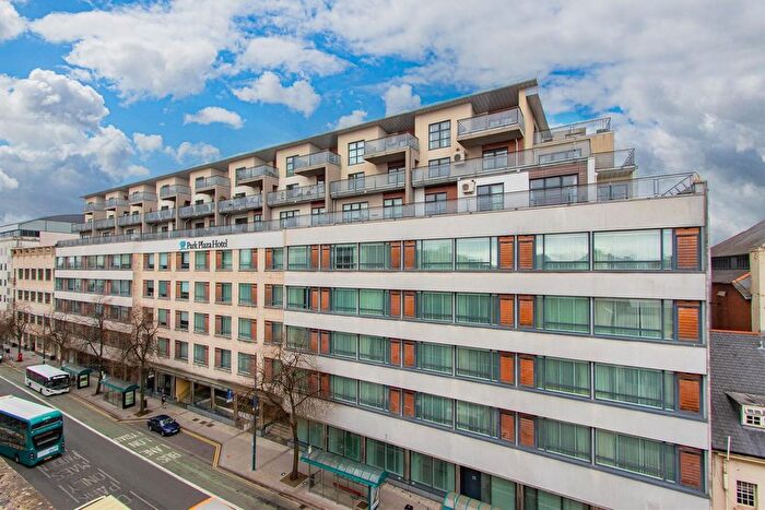 2 Bedroom Flat To Rent In Park View, Greyfriars Road, City Centre, CF10