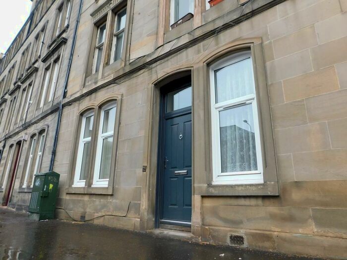 3 Bedroom Flat To Rent In Dalmeny Street, Edinburgh, EH6