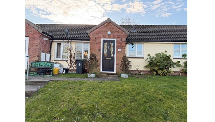 1 Bedroom Property For Sale In Warwick Close, Little Easton, Dunmow, Essex, CM6