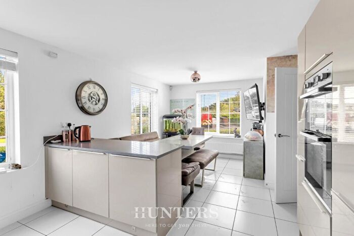4 Bedroom Detached House For Sale In Harter Close, Middleton, M24