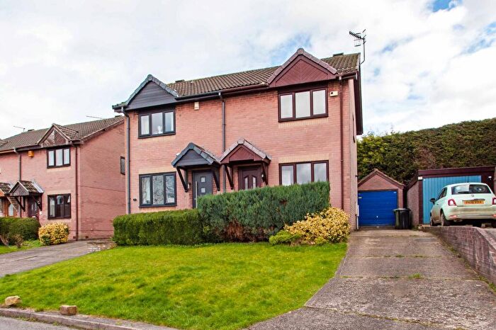 2 Bedroom Property To Rent In Deepdale Road, Bolsover, S44