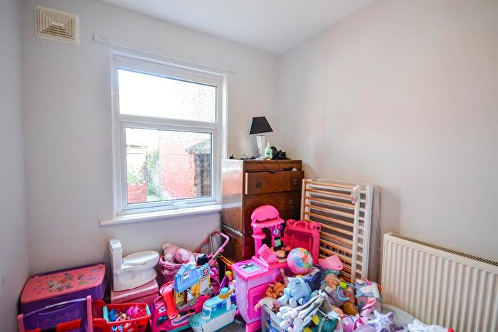 2 Bedroom Flat For Sale In Frobisher Street, Hebburn, NE31