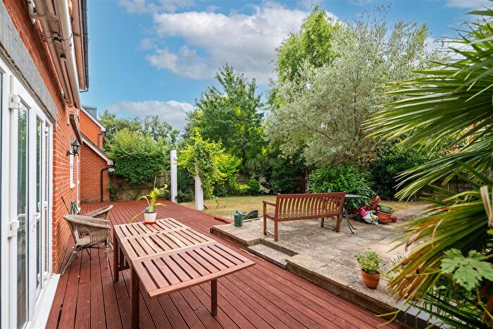 6 Bedroom Detached House For Sale In Reed Drive, Redhill, RH1