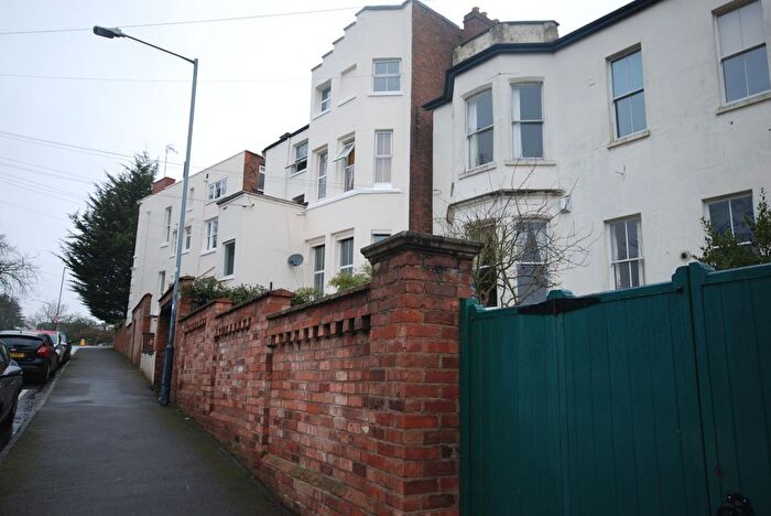 Studio To Rent In , Milverton Hill, Leamington Spa, Warwickshire, CV32