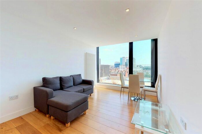 2 Bedroom Flat To Rent In Plumbers Row, Whitechapel, E1