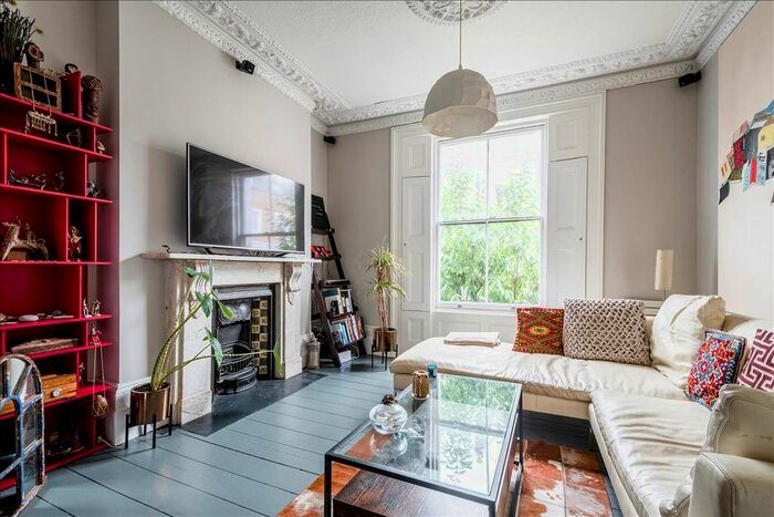 2 Bedroom Flat To Rent In Warneford Street, London Fields, E9
