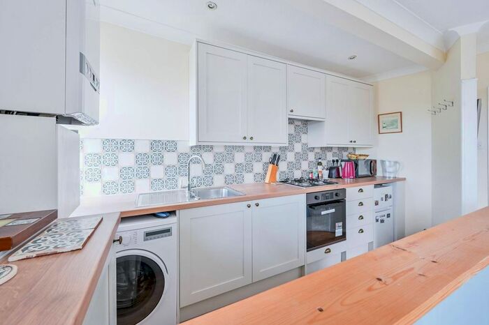 1 Bedroom Flat To Rent In Wickham Road, Brockley, London, SE4