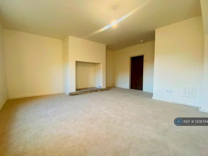 2 Bedroom Semi-Detached House To Rent In Raw Green Cottages, Barnsley, S75