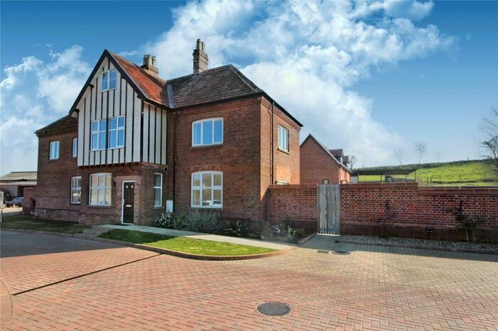 3 Bedroom Semi-Detached House To Rent In Norwich Road, Swainsthorpe, Norwich, Norfolk, NR14