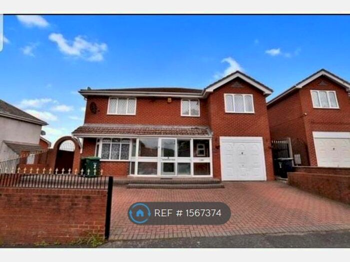 4 Bedroom Detached House To Rent In Richmond Hill, Oldbury, B68