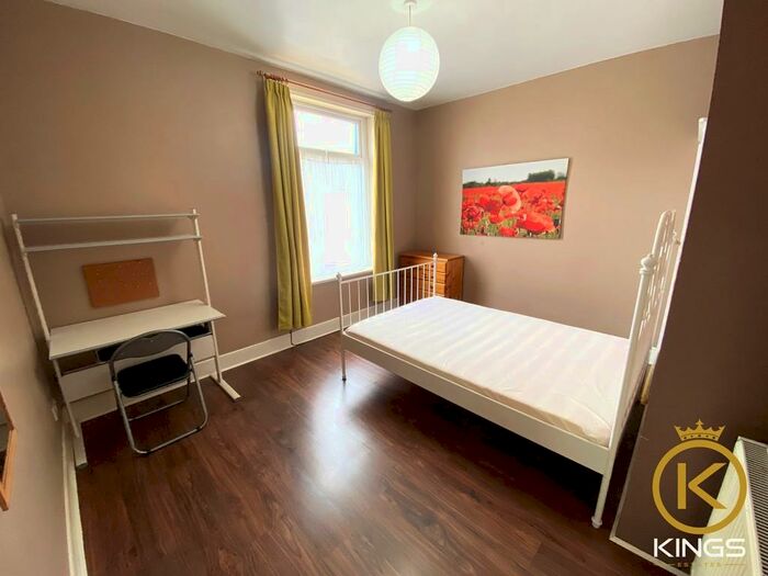 4 Bedroom End Of Terrace House To Rent In Guildford Road, Portsmouth, PO1