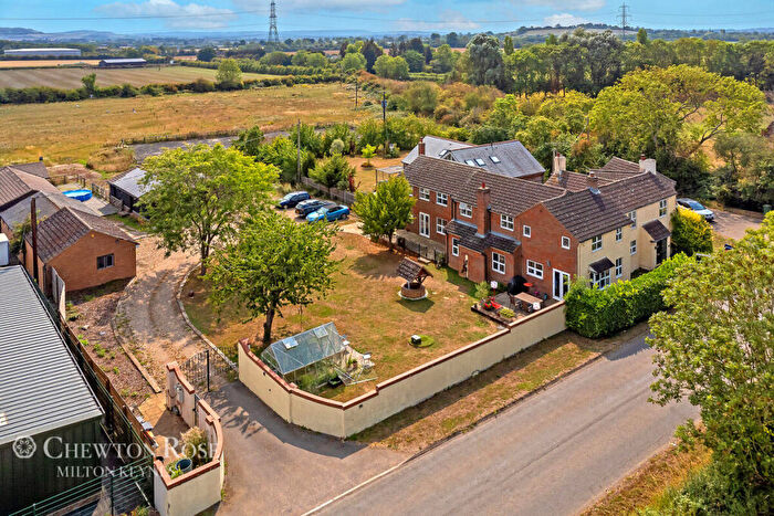 5 Bedroom Farm House For Sale In Leighton Road, Stanbridge, LU7