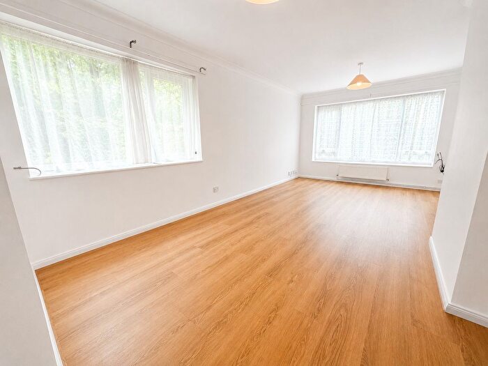 2 Bedroom Flat To Rent In Elder Way, Stevenage, SG1