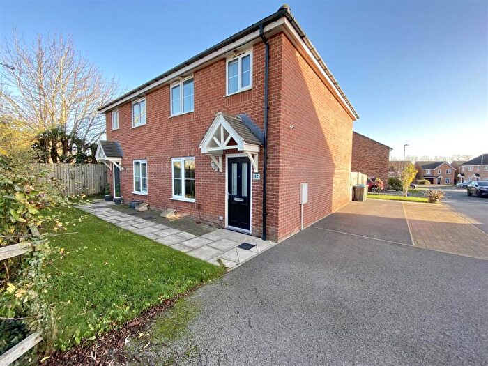 3 Bedroom Semi Detached House For Sale In Railway View, Aiskew, Bedale, DL8