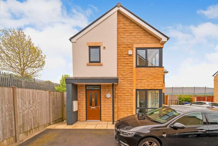 3 Bedroom Semi-Detached House To Rent In Mclindon Court, Burnley, Lancashire, BB10