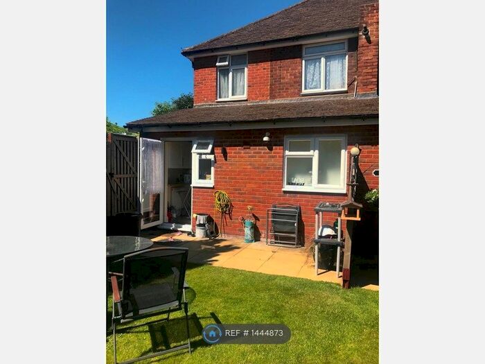 1 Bedroom Maisonette To Rent In Waller Avenue, Luton, LU4