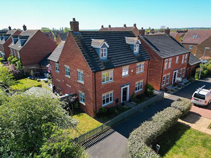 5 Bedroom Property For Sale In Mitchcroft Road, Longstanton, CB24