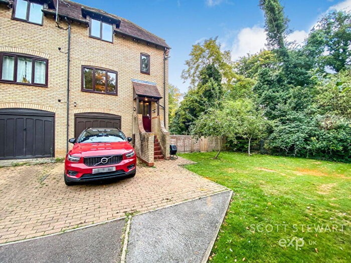 2 Bedroom Town House For Sale In Lion Yard, Ramsey, Huntingdon, PE26