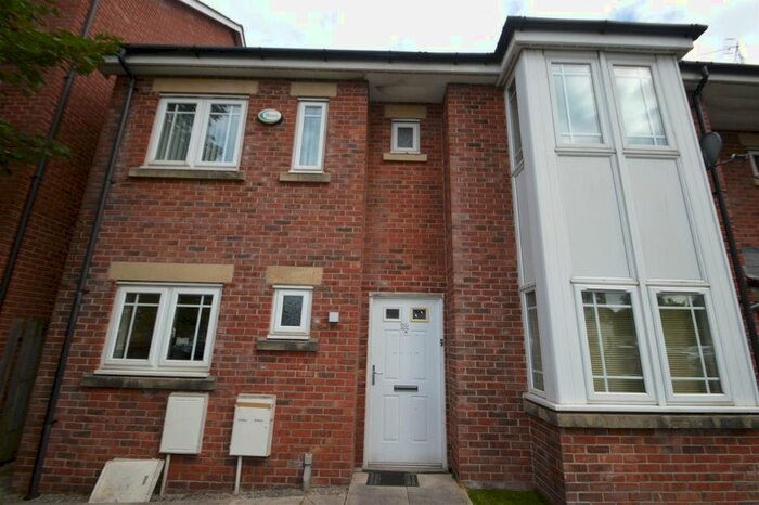 3 Bedroom Property To Rent In Bold Street, Hulme, Manchester, M15
